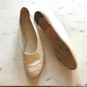 Cream Vince Flats, Sz 7